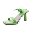 حذاء اللباس 2023 الصيف للأزياء الصنادل النسائية 8 سم الكعب المفتوح من جلد أصابع القدم نساء