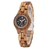 Montres-bracelets Mode Lady Montre en bois Zebra Wood Caractère romain Petit cadran Montre-bracelet exquise pour femmes Cadeau unique GirlfriendWristwatch