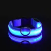 Colliers de marche de chien flash de nuit fournitures pour animaux de compagnie collier de LED lumineux pour animaux de compagnie en peluche pour chien