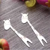 Ensembles de vaisselle Fourchettes à gâteaux Prongs Picks Grade Dinner Vaisselle innovante pour enfants Fourchette à fruits en forme de girafe mignonne 4pcs / set