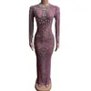 Stage Wear Femmes Rose Mesh Perspective Sparkly Cristaux Longue Robe Soirée Strass Anniversaire Célébrer Costume Franges