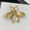 Broche broche nature. bronze burt's bees gros ventre de perles broche de luxe rétro classique Designer pour les femmes. Le choix des hommes et des femmes qui réussissent