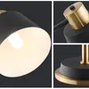 Lampy podłogowe Nordic Minimalistyczne nowoczesne lampy LED w salonie Sypialnia Badanie Sypialnia Czarno -biała metalowy połysk pionowy