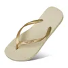 Tofflor kvinnor smala flip flops sommar strand sandaler gummi designer skor varumärke glider hem dusch