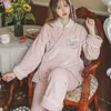 Damen-Nachtwäsche, chinesischer Stil, Korallen-Fleece-Pyjama-Sets, Damen-Winter-Stickerei, Homewear, flauschiger Plüsch, warm, niedlich, langes Nachthemd