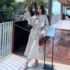 Kvinnors dike rockar Korea Löst överdimensionerad dubbelbröst långgrav Coat Women White Black Duster Coat Windbreaker Lady Outerwear Autumn Clothes 230130