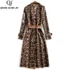 Kvinnors trenchockar Qian Han Zi Designer Kvinnors Casual Leopard Trench Coat Oversize Vintage Snake Patent Leather Washed Outwear Belt Slim Clothing 230130