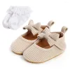 İlk Yürüyüşçüler Bebek Bebek kaymaz yumuşak taban sevimli bowknot kadife ayakkabılar prenses düğün yürümeye başlayan çocuk kızlar çoraplarla 0-18m