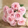 Kwiaty dekoracyjne różowy flanel sztuczny bukiet róży bukiet panna młoda trzymająca dom do domu smażenie ogrodowe symulacja greszczowa dekoracje roślin