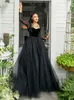 2023 Schwarze Gothic-A-Linien-Brautkleider aus Samt mit langen Ärmeln, herzförmiger Spitze, Vintage-Boho-Brautkleider, sexy, offener Rücken mit Tüll, Sweep-Zug-Kleid für Bräute