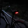 Fietszadels beschouwen fietszadel met LED -achterlichtschokabsorptie Intensiteit schuim PVC stoel comfortabel duurzaam gebruik MTB Cycle Cushion 0130