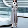 Damesgeul Coats 2023 Designer Hoogwaardige herfst Lange jas mouw Elegante luxe mode dames met dubbele borsten met dubbele borsten