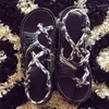 Sandaler kvinnors sommarrep öppen tå flip-flops färgblock kikas avslappnad mode platta spetsar upp stranden 2023