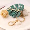 Keychains Christmas Green Leaf Metal Keychain Färsk lövform Key Rings Women Bag Pendant Accessories AirPods Festival presenter