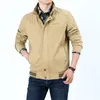 Jaquetas masculinas plus size de bombardeiro militar masculino de outono de primavera casual casual multifacho de bolso masculino de voo de carga do exército masculino m-5xlmen's