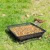 Другие птицы поставляют грузовой металлический сетчатый лоток для блюд для ежа притягивают птиц
