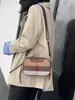 Neue Frauen Tasche kleine Leinwand Crossbody Bag Trendy Breitband kleiner Quadratbeutel Designer Luxus -Umhängetasche