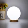 Lampes de table Lampe en bois massif minimaliste moderne E26 / E27 Abat-jour en boule de verre Salon Chambre Chevet