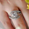 Wedding Rings Huitan Modern Women's Chic Design Bridal Engagement Accessories Statement Brilliant Cubic Zirconia Jewelry