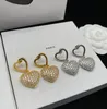 Luxury Celns Designer Diamond Heart Dangle Earring Fashion Brand Earring Gold Silver Stud örhängen Kvinnor Lady High End Jewelry örhängen