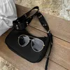 Borse da sera INS Fashion Women Reviet Wide Strap Shoulder Casual Nylon Chest Bag Donna Crossbody All Black Beach Travel Bolso Mujer