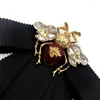 Броши винтажная лента женщины Big Bowtie Bee Boyknot Tie Tie Cravat Crystal Brooch Pin