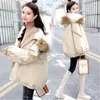 Trench da donna Giacche invernali da donna in cotone Imbottito Collo in pelliccia sintetica di grandi dimensioni Parka femminile Patchwork Capispalla donna Trendy Lady