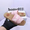 Sandal tofflor glider kvinnlig utanför slitbrev platt sommar ny mode ins 100 matchande net röda fyrkantiga huvud flip-flops chloe chloee вы f6b8