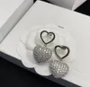 Luxury Celns Designer Diamond Heart Dangle Earring Fashion Brand Earring Gold Silver Stud örhängen Kvinnor Lady High End Jewelry örhängen