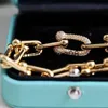 Bracelets de charme Luxurys Link Designer Femmes Lucky Love Mode à la mode Brillant et bijoux tempérament élégant T2201315