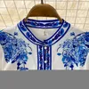 Robes décontractées 2023 Printemps Femmes Rétro Style Chinois Bleu et Blanc Porcelaine Imprimer Simple Boutonnage avec Ceinture Maxi Longue Dres304f