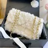 CC Brand Totes SS22 Sacos de lã de cordeiro macio macio e macio com diamante Bolsa de Luxurys de Luxuris para Womens ombro