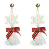 Kolczyki Dangle Winter na Boże Narodzenie 2023 żywica Snowflake Bow Bow Bells Festival Flannel Tassel Girl