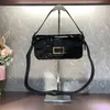 Women Crossbody Mirror Presh Bage Releds Baguette Designer كتف النحاس الذهب الترتر المحمولة حقيبة مسائية محمولة الأزياء الإبط 230715 220505