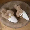 Sandal Metal Buckle Fur Plat Mules Fashion Solid Color Stängd tå Plush Slippers Casual Outdoor Furry Warm Slides 230731