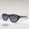 2023 Novo designer de luxo B moda óculos de sol olho de gato para mulheres INS online vermelho com perna torcida Óculos de sol BB0209