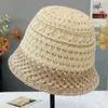 Geniş Memlu Şapkalar Kova Şapkaları Bayanlar Hollow El Örgü Balıkçı Şapkası Saman Marka Tasarımı Lüks Lüks Gündelik Moda Yaz Açık Plaj Düz Renkli Güneşlik Şapkası Y23