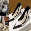 Klädskor maogu mjuka sula höga klackar blandade färger pekade tå slip på mode kvinnor sko svart vit stilett elegant kvinnokontor