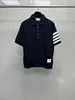 TB herrar Polo Shirt Classic Water Wave Polo Collar Four Bar Casual mångsidig topp och kvinnors enkla korta ärmar