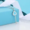 T Series Diamond Pendant Halsband Högkvalitativ kvinnors benben Kedja Populära kärlek Key Fashionable Party Designer Jewelry Gift