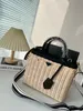 Borsa da donna in paglia intrecciata moda popolare borsa di alta qualità design di nicchia stile vacanza borsa intrecciata in salice grande capacità una borsa a tracolla a tracolla tote bag