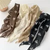 Halsdukar 2023 lyxiga bomullskvinnor halsduk sjal och wrap pashmina kvinnlig foulard hijab hår mode halsskakor huvuddukar bandana echarpe