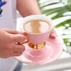 Tassen Untertassen Luxus Keramik Kaffeetasse und Untertasse Set Design Nachmittagstee Tassen Frühstück Milch duftende Schale mit Löffel Weihnachtsgeschenk