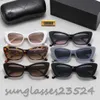 2023 Designer óculos de sol Summer Summer Outdoor Beach Sun Glasses Fashion Fixed Frame Sunglass Mulheres 6 cores de boa qualidade 8305
