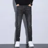 Herr jeans 2023 denim byxor smala rak vårens höst casual liten ben enkelt