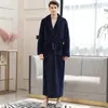 Vêtements de nuit pour hommes Hiver Hommes Extra Long Taille Plus Chaud Flanelle Peignoir Amoureux Kimono Velours Peignoir Femmes Robe De Chambre Coral Flce Slpwear