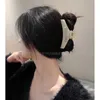 Klipy do włosów Barrettes Nowy koreański liter MIU Rhinestone Hair Spin Light Luksus i elegancki klip wysokiej jakości Grip Large Shark Ikk7