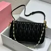 Coole Umhängetaschen für Damen, Schultertaschen, plissiertes Schaffell, Diamantkette, goldene Hardware, Reißverschluss, zwei Riemen, schlichte Mahjong-Hobos-Clutch-Geldbörsen