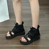 2023 sommer Frauen Sandalen Neue Roman Clip Toe Stiefeletten Sandalen Designer Mode Plattform Frauen Lace-up Schuhe Strand flip-Flops