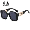 2024 Lyxdesigner solglasögon nya modemän och kvinnor mångsidiga stora ramboxens fotoglasor f hem solglasögon
